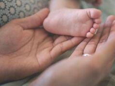 Mamma record in Germania, a 66 anni partorisce il decimo figlio