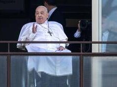 Papa Francesco: “Ci sia rinnovata attenzione agli anziani, ricchezza della società”
