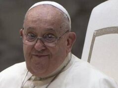 Papa Francesco domenica lascia il Gemelli: “Ha rischiato due volte la vita”