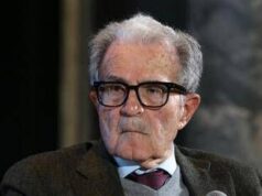 Prodi stizzito con giornalista Mediaset su Ventotene: “Ma che cavolo mi chiede?”