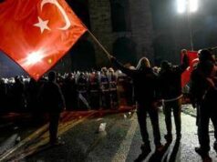 Turchia, sindaco di Istanbul interrogato in tribunale. Proteste in piazza