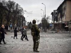 Ucraina, decreto di Putin: obbligo passaporto russo per chi vive nei territori occupati da Mosca