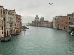 Casa, una famiglia ‘normale’ può comprare 18 metri: i dati e la classifica