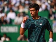 Festa Musetti: rimonta Tsitsipas a Montecarlo. Ora c’è De Minaur in semifinale