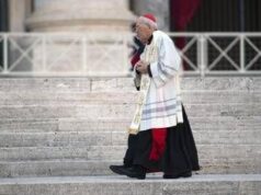 Funerali Papa Francesco, chi è Giovanni Battista Re: il cardinale celebra le esequie