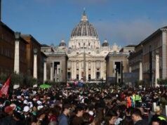 Funerali Papa Francesco, l’uomo di Musk in Italia: “Triste vedere ex ministri ridere”