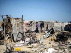 Gaza, nuovi raid israeliani nella notte. Media: “Pesanti bombardamenti a Khan Younis”