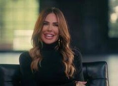 Ilary Blasi compie 44 anni, la figlia Chanel: “Buon compleanno alla mia spalla”