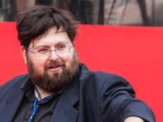 L’Isola dei famosi sta per tornare, Mario Adinolfi è tra i concorrenti?