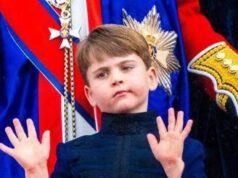 Louis compie 7 anni, sui social il sorriso del principe sdentato