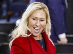 “Male sconfitto da mano di Dio”, il post della deputata Usa Greene: nel mirino Papa Francesco?