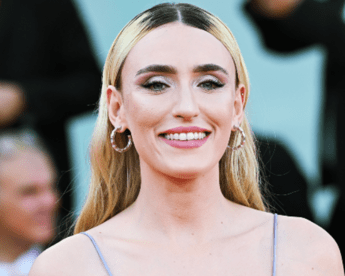 Mara Sattei, la proposta di matrimonio alla festa dei 30 anni: chi è il futuro sposo