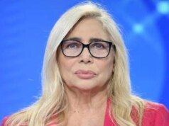 Mara Venier, lo sfogo per il ritardo dei treni: “Un altro lunedì da incubo”