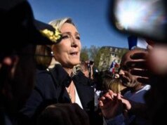 Marine Le Pen: “Non mi arrenderò. Noi sotto attacco, reagiremo come Martin Luther King”