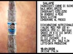 Salame stagionato con frammenti di spugna, richiamato un lotto
