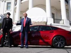 Tesla, utili crollano e Musk prepara addio a Trump