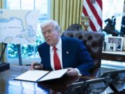 Trump: “Spostare truppe da basi italiane? Ancora in fase valutazione”