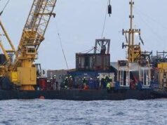 Bayesian, recuperato il boma del veliero