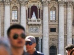 Conclave elegge Prevost nuovo Papa, l’annuncio con l’habemus papam