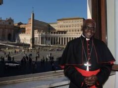 Elezione nuovo Papa, via al Conclave: chi è Robert Sarah
