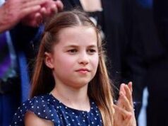 La principessa Charlotte compie 10 anni, gli auguri di William e Kate con una foto inedita