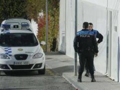 Lo Stato le ‘regala’ 400mila euro, lei li spende. Ora però rischia l’arresto