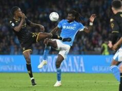 Napoli fermato dal Genoa, al Maradona finisce 2-2