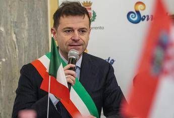 Sorrento, arrestato il sindaco: accusato di intascare mazzette