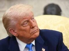 Trump e lo scontro con il giornalista: “Sei un idiota” – Video