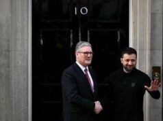 Ucraina, Londra vara 100 nuove sanzioni contro la Russia. Nuovo pacchetto dall’Ue