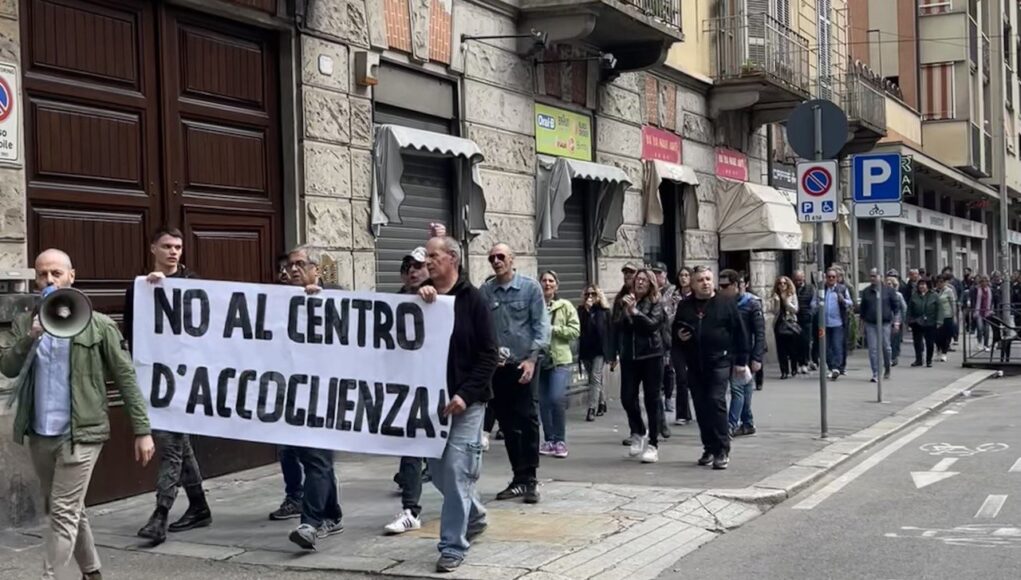 torino contro centro accoglienza