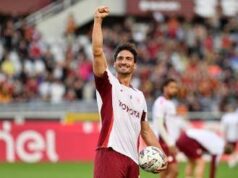 Hummels, dal calcio al… tennis. L’ex Roma in campo con Zverev – Video