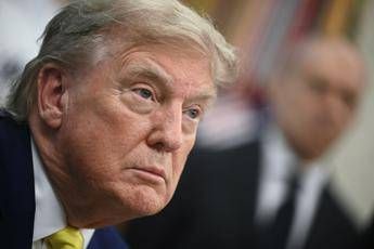 Iran, attacco Usa è la scommessa più pericolosa di Trump: l’analisi del New York Times