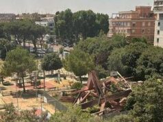 Roma, crolla struttura in legno al Flaminio