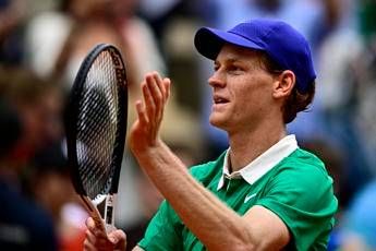 Sinner, allenamento speciale a Parigi: in campo con la ‘sorpresa’ Boisson