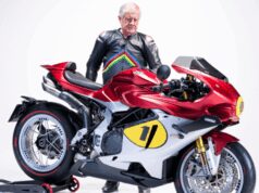 Tripudio per la Superveloce 1000 AGO