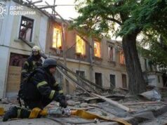 Ucraina, Russia bombarda Kiev nella notte: almeno 14 morti