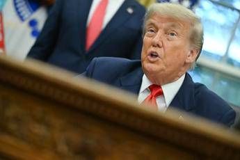 Usa, primo via libera Senato per maxi-legge bilancio. Trump: “Grande vittoria”