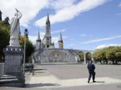 A Lourdes “guarigione inspiegabile”, 67enne italiana con sclerosi torna a camminare