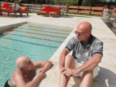 Alfonso Signorini a bordo piscina con Carlo Nordio: “Sorprese d’estate”