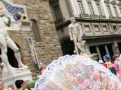 Caldo, sale allerta: oggi 3 cittĂ con bollino arancione