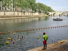 Francia, da oggi è possibile tuffarsi nella Senna a Parigi