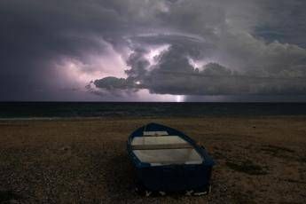Maltempo al Sud con altri violenti temporali, prosegue l’Ottobrata al nord