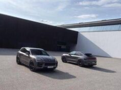 Porsche presenta le versioni Black Editon di Taycan e Cayenne