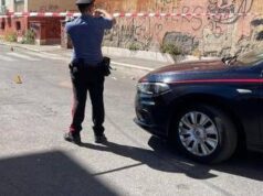 Roma, spari al Quarticciolo: fermata auto in fuga