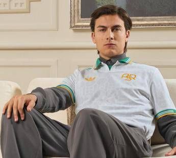 Roma, tifosi pazzi della terza maglia. Quanto costa e quando esordirà