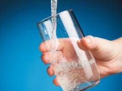 Salute, l’esperto: “L’idratazione fa bene a bilancio ormonale, energia umore e vitalità”