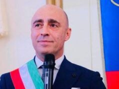 Tensioni su accordo programma ex Ilva, si dimette il sindaco di Taranto Piero Bitetti