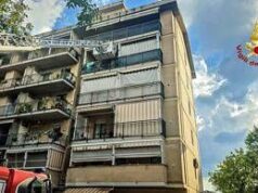 Torino, esplosione in condominio a Collegno: due feriti, evacuata la palazzina