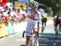 Tour, Pogacar vince la settima tappa in volata e torna maglia gialla